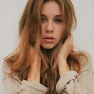 Meet your Posher, Leohollarson